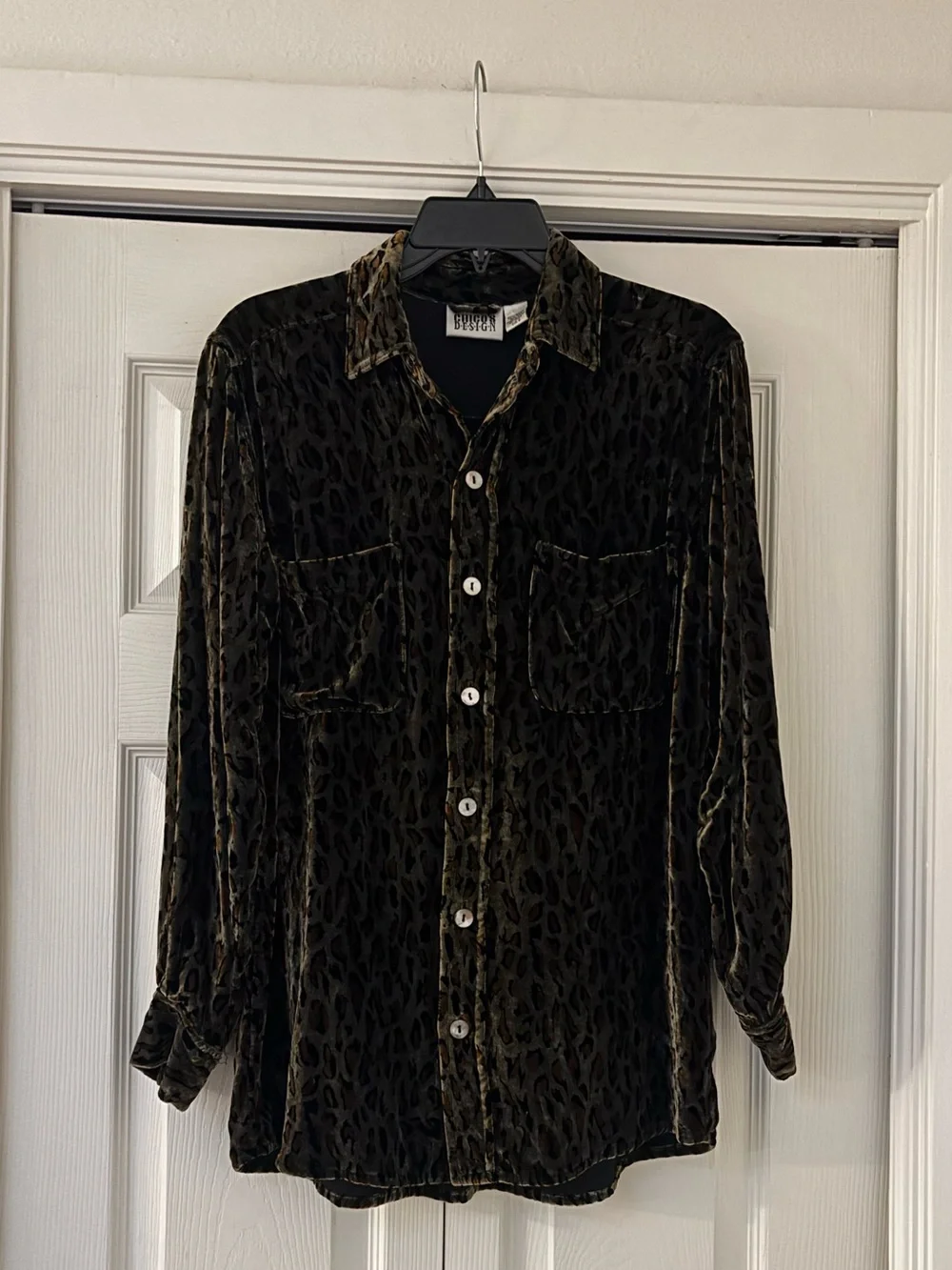 CHICO’S Olive and Black Leopard Print Faux Velvet Button Down Blouse - Picture 5 of 12
